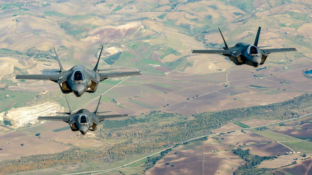 Baterii Patriot si avioane F 35 pentru Polonia