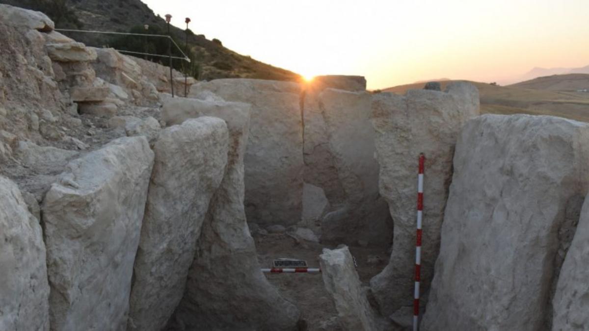 Descoperire arheologica in Andaluzia Dolmen cu artefacte