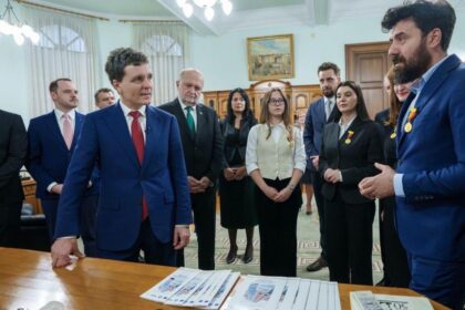 Nicuser Dan a discutat cu echipa din Iasi despre inima artificiala