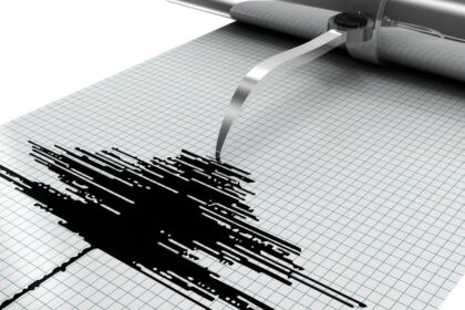 Cutremur de 76 in Japonia alerta de tsunami