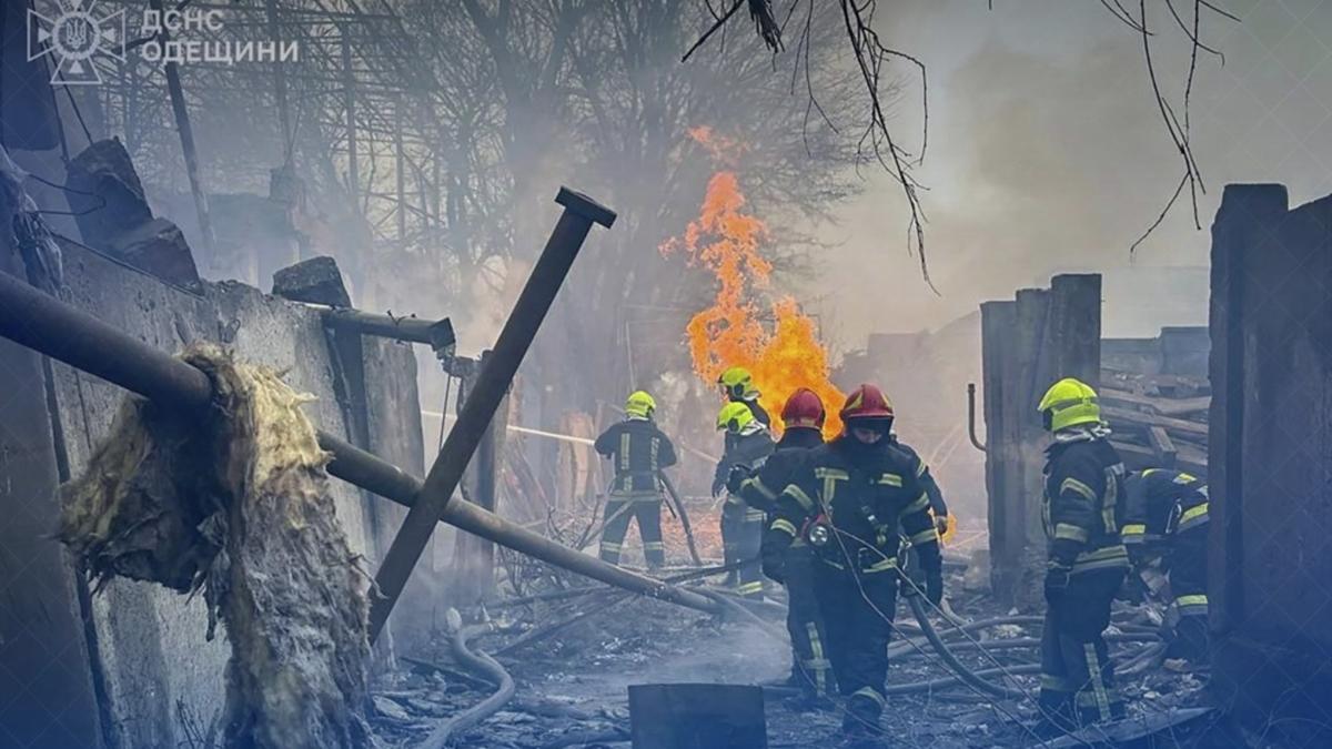 Rusii au atacat Odesa sapte morti 15 raniti