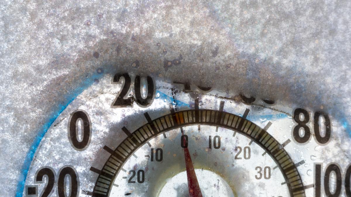 Ger extrem in Romania 18 grade si ninsoare