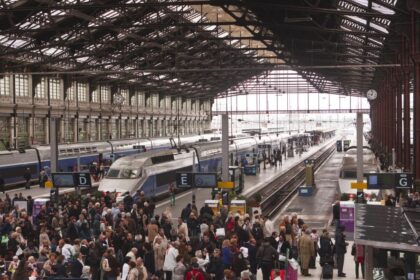 Greva feroviara in Franta sfaturi MAE pentru romani