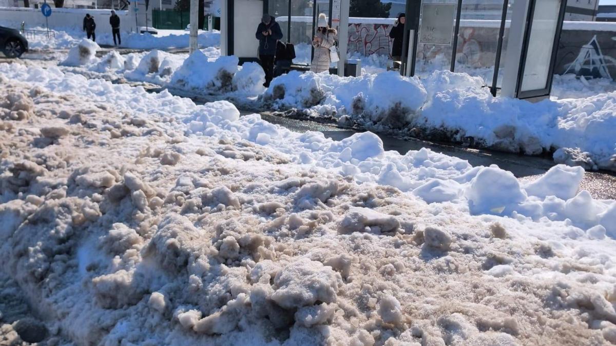 Ciprian Ciucu a anuntat amenzi de 85000 de euro pentru deszapezirea ineficienta din Bucuresti