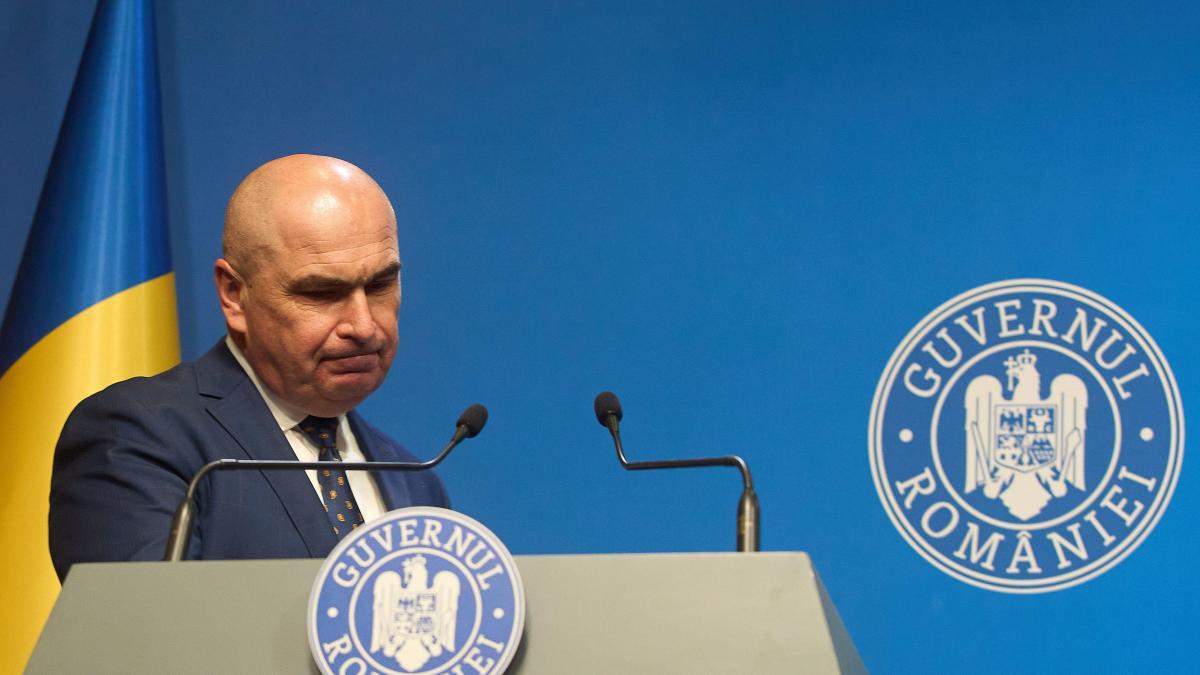 Iulian Fota Schimbarea premierului ar conduce tara catre o mare instabilitate Nu avem un nume de