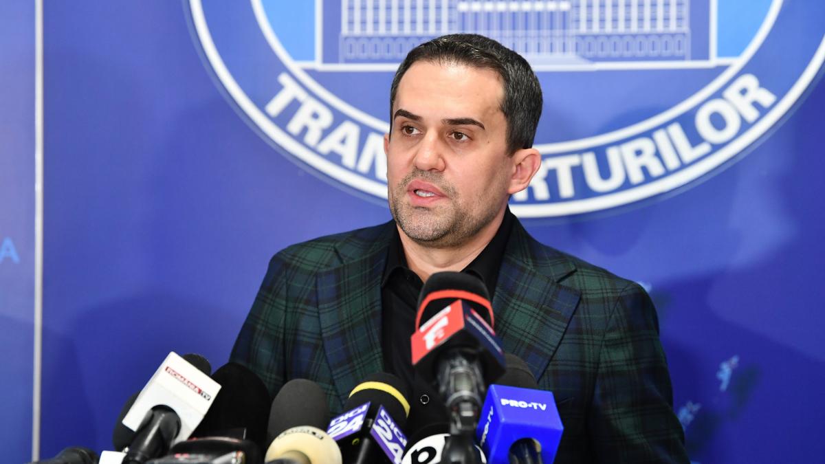 Ministrul Transporturilor a fost surprins cu informatii incorecte in CV Cum isi explica afirmatia E doar o greseala de