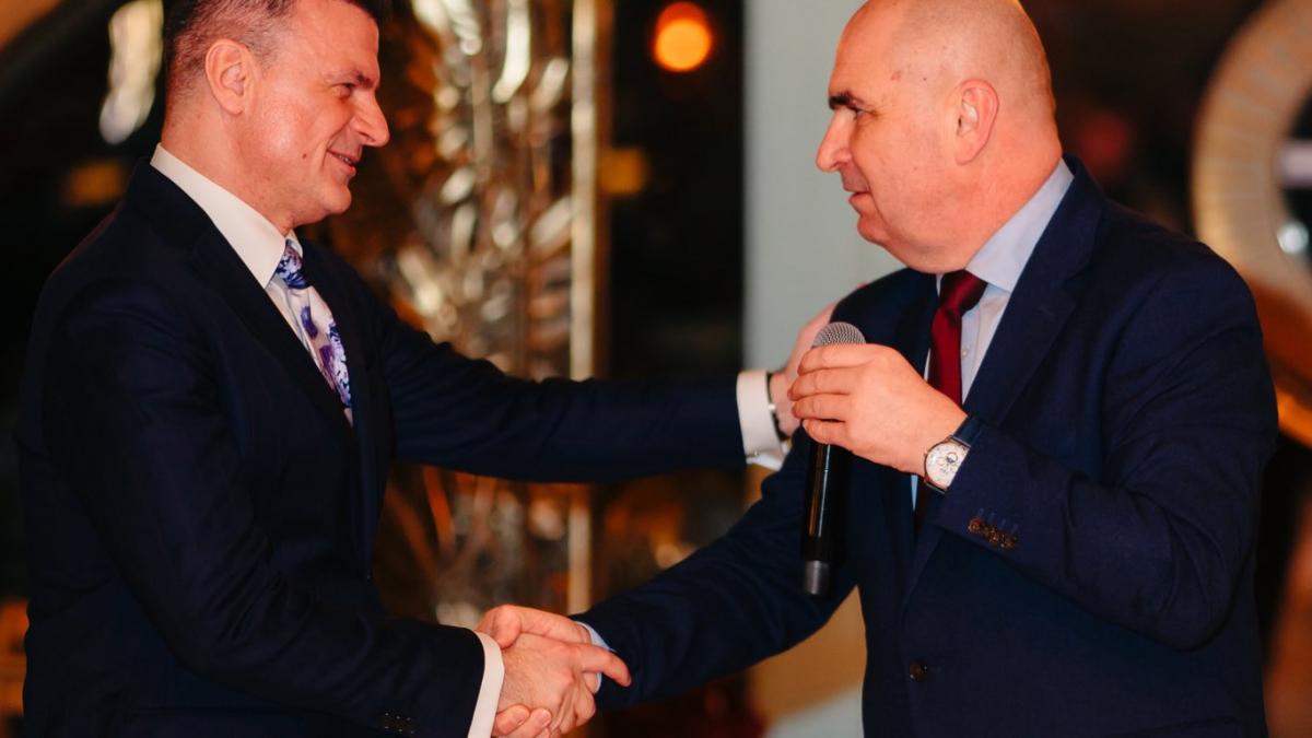 Nu am sarbatorit taiile Cum isi justifica Bolojan prezenta la petrecere dupa ce a anuntat