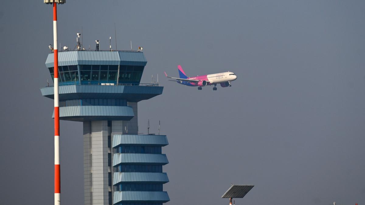 Planul de interventie preventiva activat pe Aeroportul Henri Coanda dupa incidentul cu aeronava