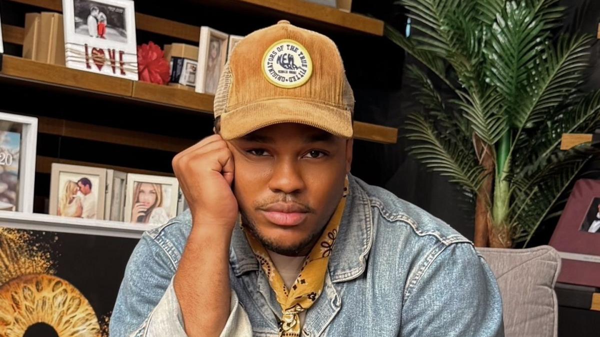 Un influencer american a fost retinut la Bucuresti dupa ce a atacat un tanar de 20 de ani in