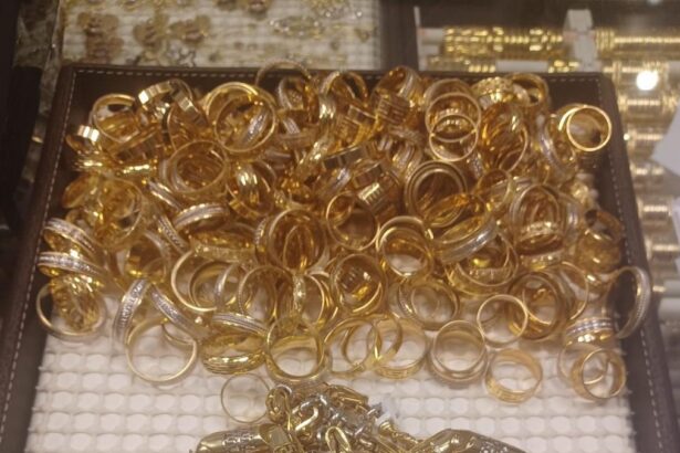 ANAF a confiscat 6 kg de aur si diamante fara acte de la o firma din Calarai Captura record de