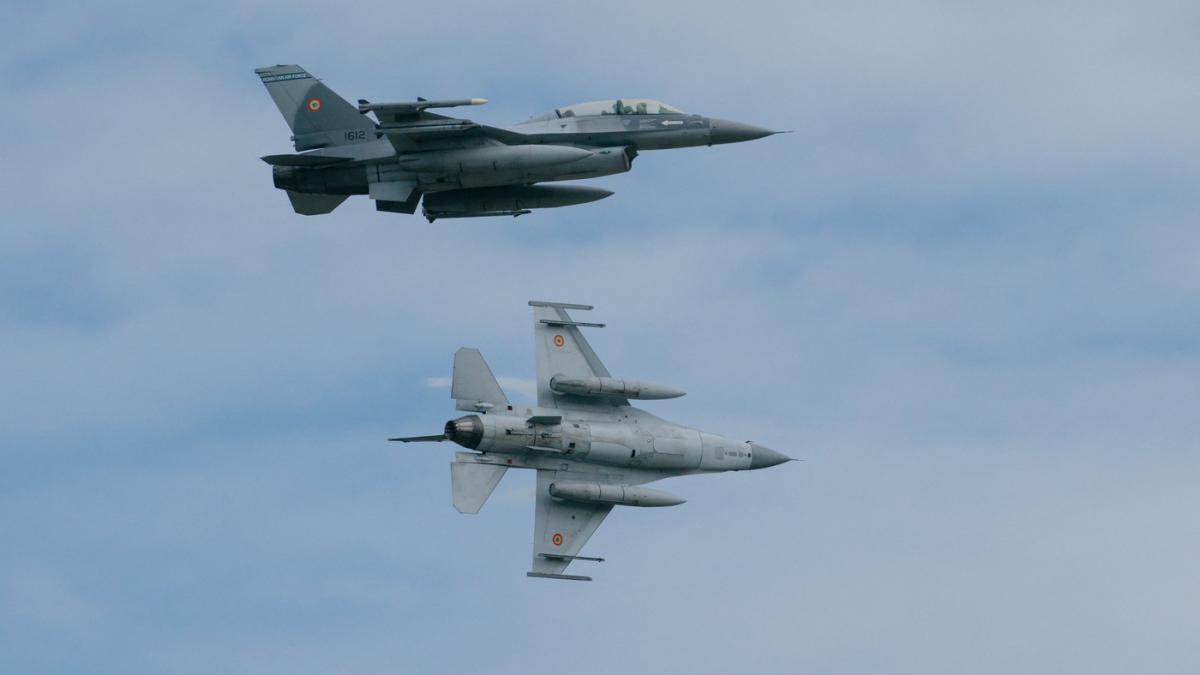 Alerta in Tulcea Armata a activat avioanele de lupta MApN Exista riscul de a cadea resturi de drona