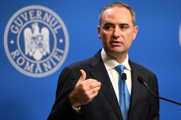 Alexandru Nazare inainte de dezbaterile din Parlament privind legea bugetului Nu se voteaza doar un buget