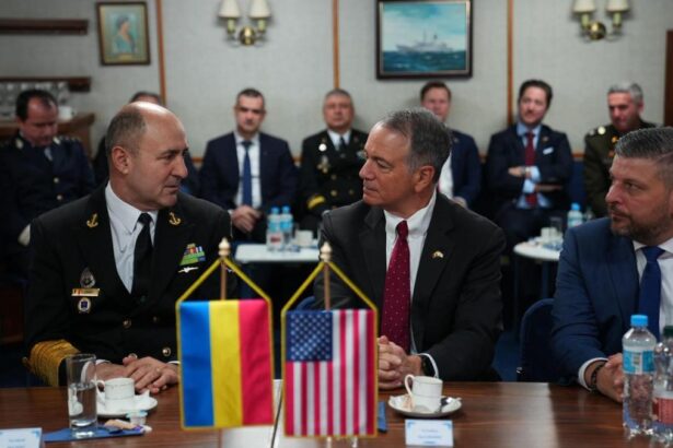 Ambasadorul SUA in Romania Darryl Nirenberg a participat la bordul fregatei Regina Maria la un