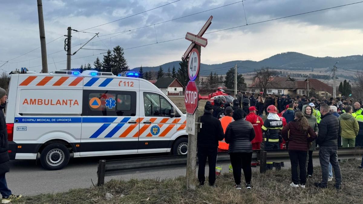 Caruta lovita de tren in Miercurea Ciuc o femeie a murit un barbat si trei copii au fost raniti