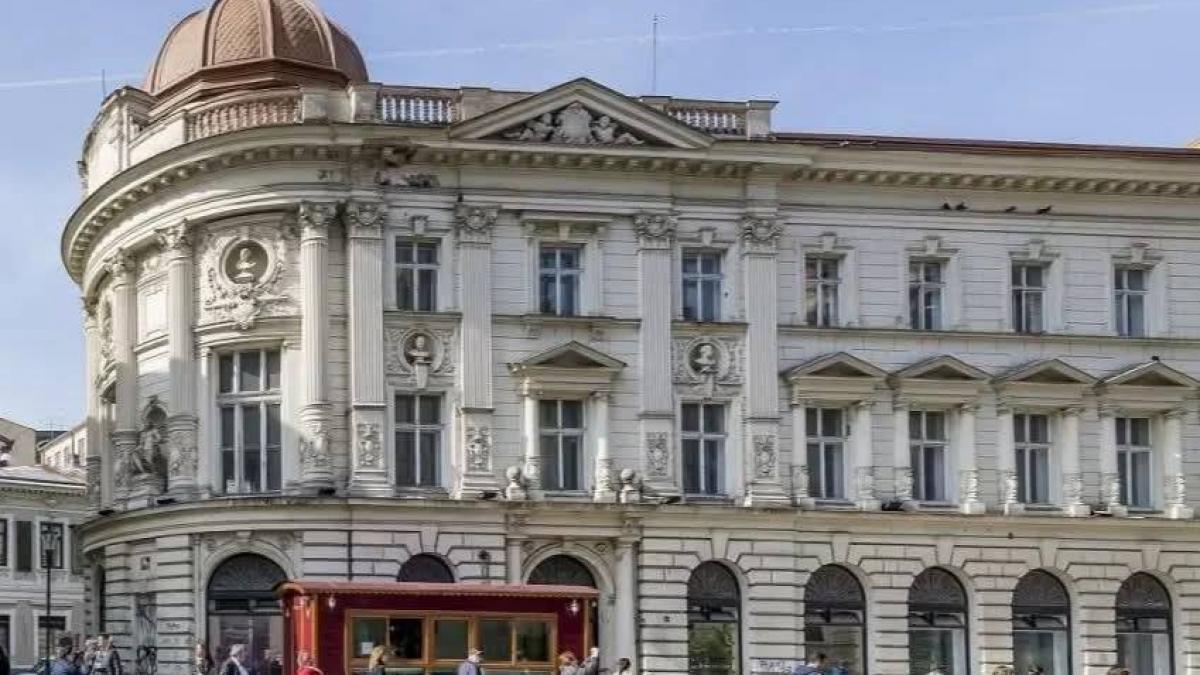 Ciucu si Cseke Attila au parafat contractul de finantare pentru intarirea Pinacotecii