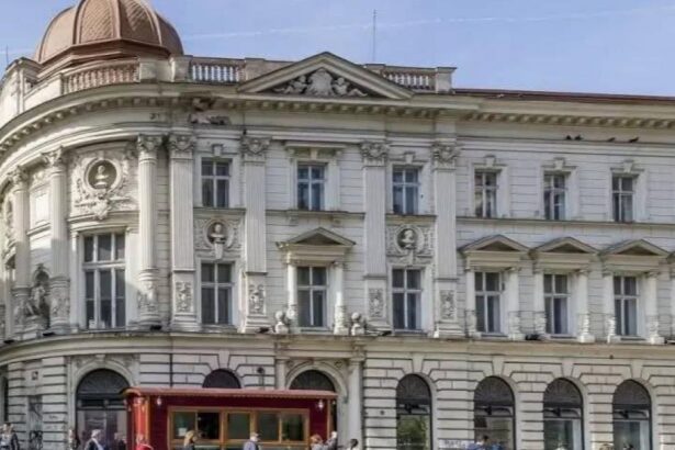 Ciucu si Cseke Attila au semnatt contractul de finantare pentru consolidarea Pinacotecii
