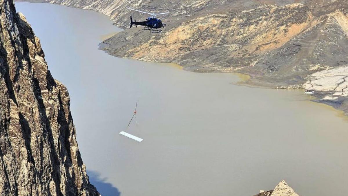 Cum a fost reparat Barajul Vidraru Fotografii capturate din elicopter
