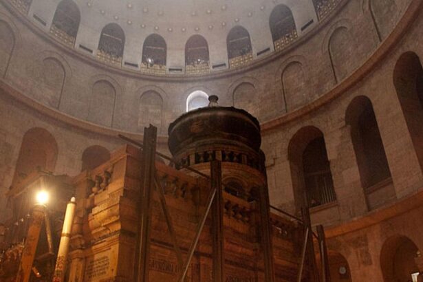 Cum va fi adusa Lumina Sfanta de la Ierusalim in Romania de Paste in conditii de conflict cu Iranul