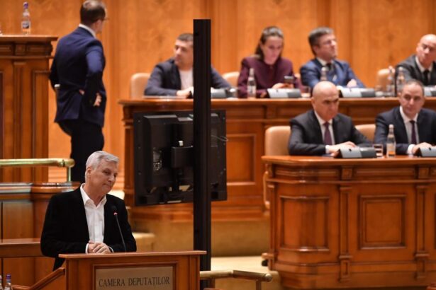 Daniel Zamfir Diana Buzoianu ar trebuie sa se retraga poate impreuna cu premierul Ilie Bolojan