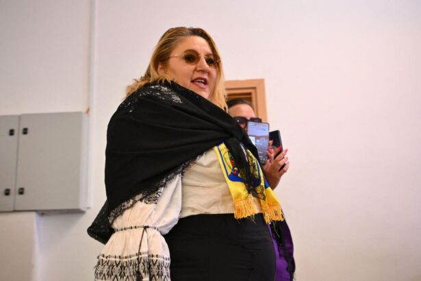 Diana Sosoaca sustine ca 5 tari i au oferit azil politic Pe mine nu ma opreste