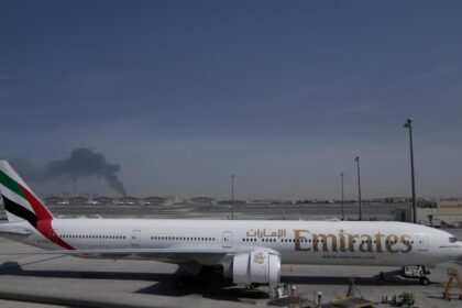 Elevii blocati in Dubai vor fi inregistrati cu absente in catalog Inspectorul general Au plecat cu acordul