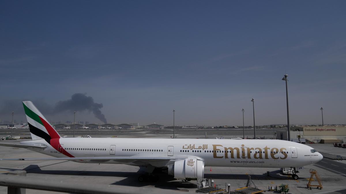 Elevii blocati in Dubai vor fi inregistrati cu absente in catalog Inspectorul general Au plecat cu acordul