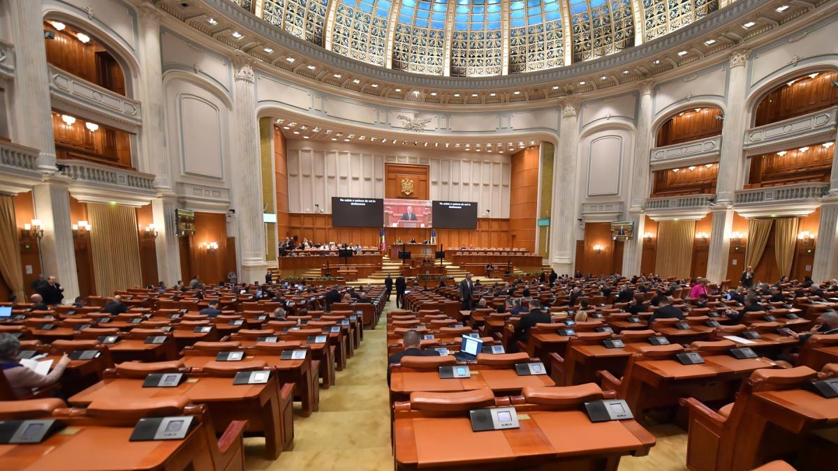 Eliminarea pensiilor speciale pentru alesii locals nu a fost discutata in comisie Proiectul va fi