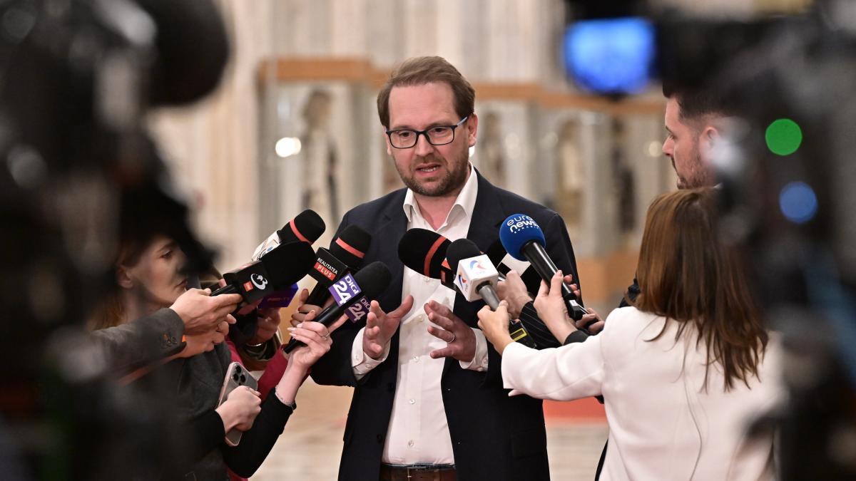 Fritz cheama liderii USR la o intalnire Vom decide cum ne plasam in raport cu dorinta evidenta a PSD de