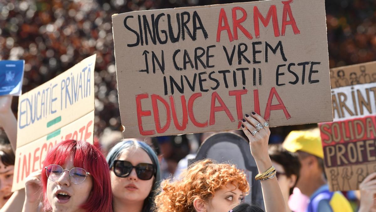 Guvernul a decis bursele studentilor vor ramane la nivelul stabilit in decembrie 2025