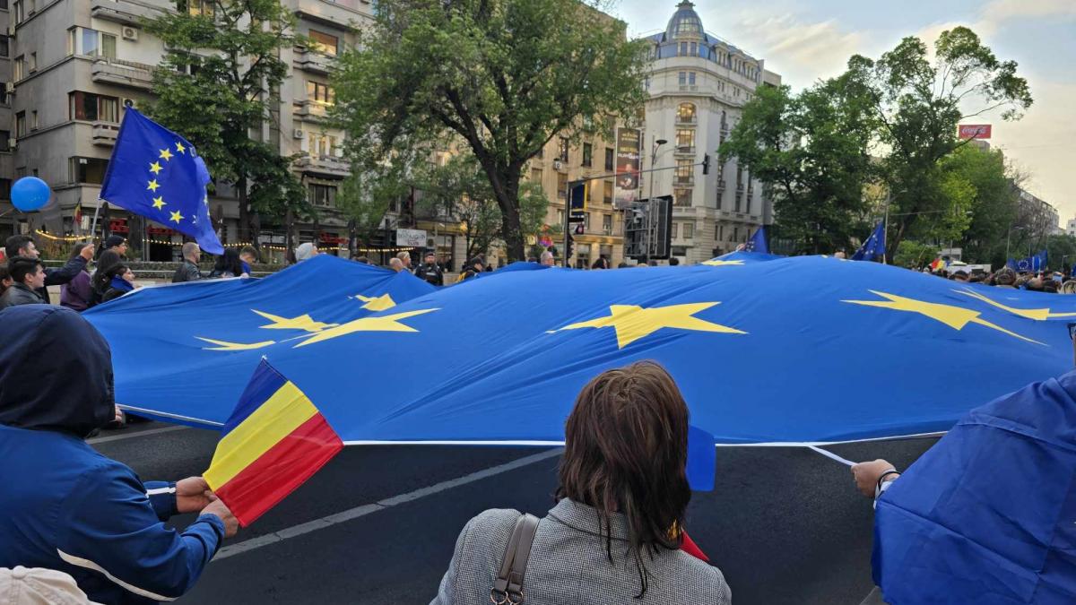 INSCOP Peste 76 8 dintre romani considera ca este necesar sa ramanem in NATO si UE