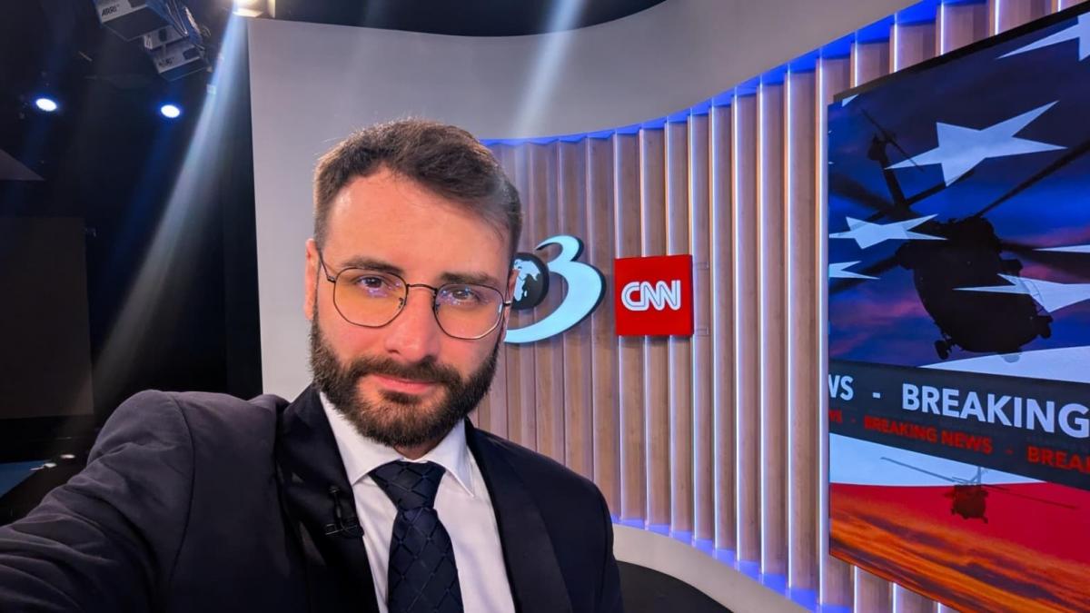 Iulian Lorincz deputat USR Nici daca ne ar stropi cu apa fierbinte nu ne retragem de la guvernare Noi suntem