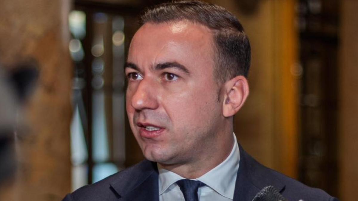 Ivan anunta subventii de pana la 69000 de euro pentru fiecare MWh de capacitate de stocare instalata Solutia pentru