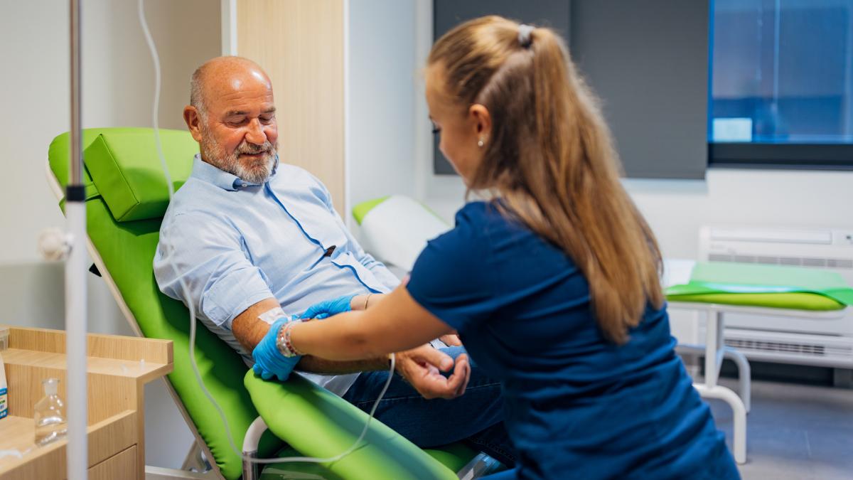 Martorii lui Iehova permit membrilor sa accepte transfuzii dar cu o conditie sa fie sangele lor