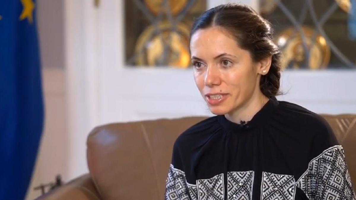 Mirabela Grdinaru I am spus fiicei noastre ca nu va avea telefon pana la 14 ani