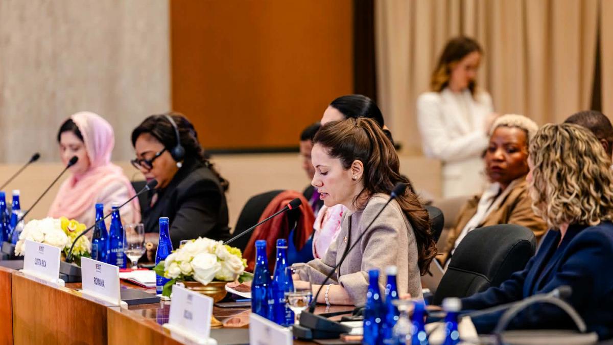 Mirabela Grdinaru vizita la American Councils Discutii despre programele comune intre SUA si Romania dedicate