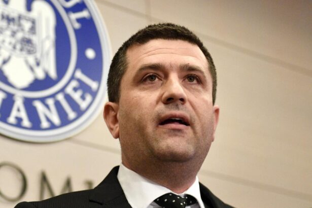 Miruta declara ca nu sustine ajutoarele unice Pensionarii militari au nevoie de venituri