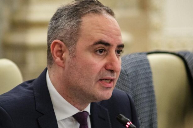 Nazare Am obtinut 47 miliarde din piata externa cu trei zile inainte de razboi Ne asigura sase