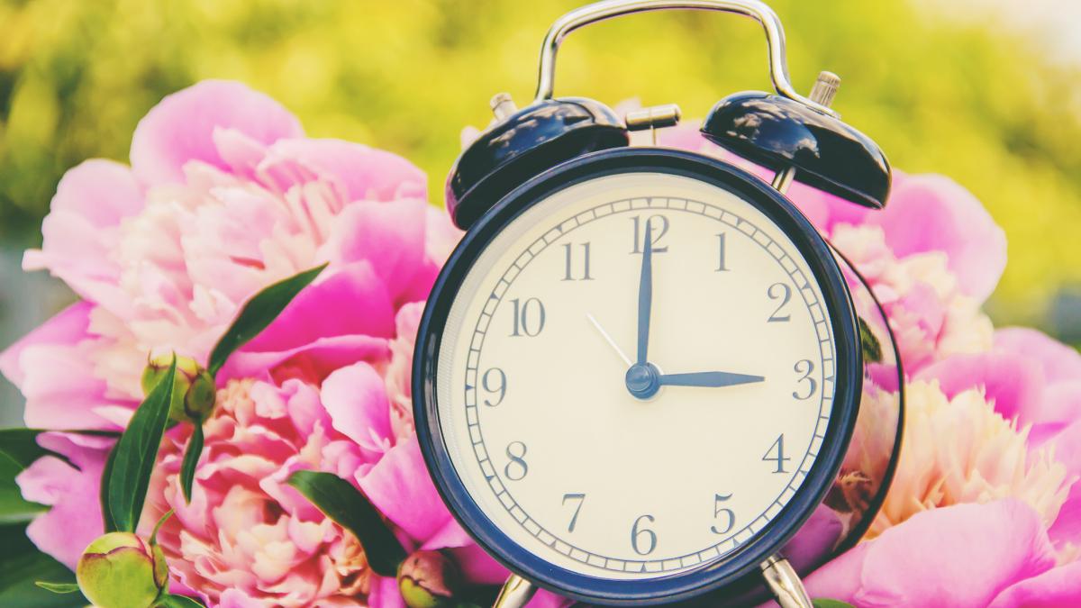 Noaptea in care pierdem o ora Romania trece la ora de Vara Ce avantaje si controverse