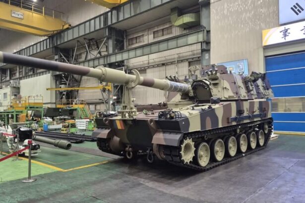 Primul obuzier K9 Tunetul pentru Armata Romana a fost finalizat in Coreea Cand va incepe productia