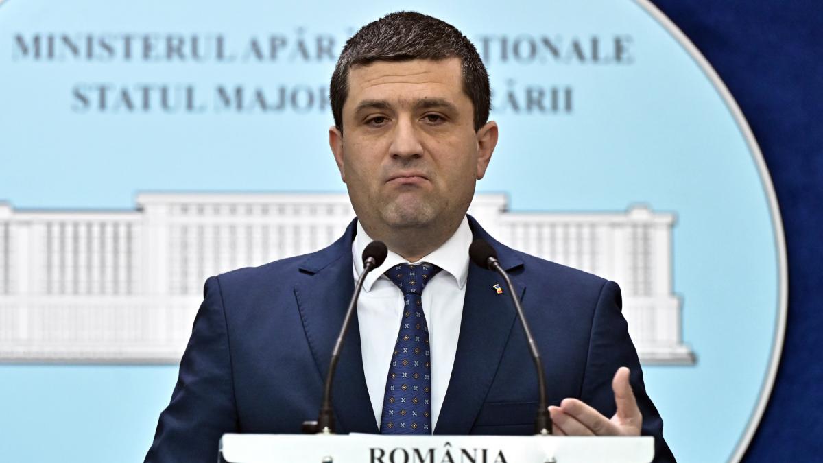 Radu Miruta Trei avioane ale SUA au fost aduse in Romania Ne am interesat daca se va aduce armament cu