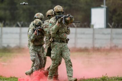 Radu Miruta a anuntat retragerea militarilor romani din Irak NATO a gestionat evacuarea