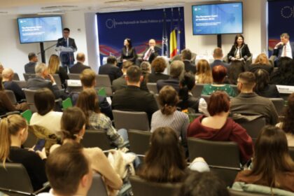 Studenii SNSPA intalnire cu presedintele Curticii de Conturi Europene Exista foarte multe