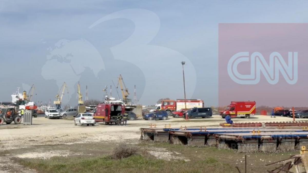 Trupul unui membru al echipajului remorcherului scufundat in Portul Midia a fost descoperit de scafandri