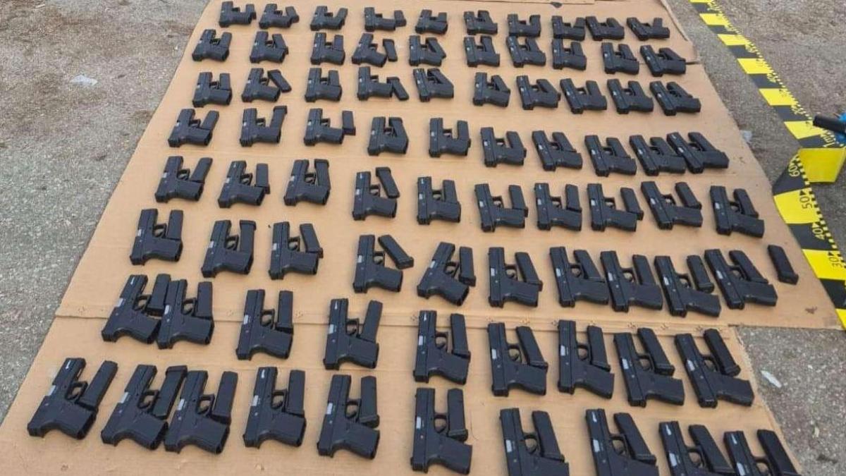 Un adevarat arsenal descoperit de politistii de frontiera din Calafat Care era destinatia