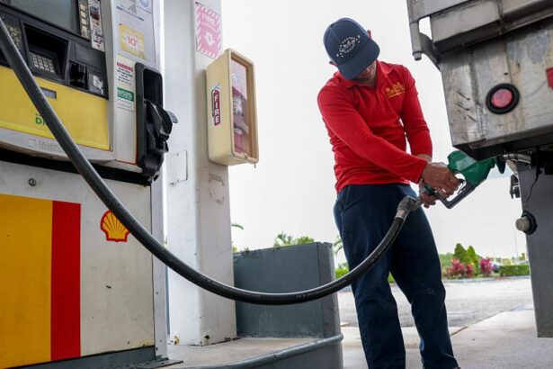 Vor mai fi alte crestere de preturi la benzina Bogdan Ivan Am reusit sa gestionam cat mai mult din