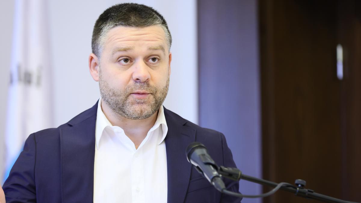 ciucu anunta restructurari la primaria capitalei se vor elimina 771 de posturi vom economisi