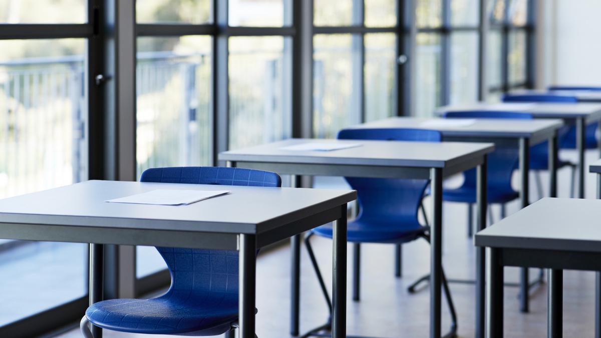 simularea probelor scrise pentru bacalaureat incepe saptamana viitoare profesorii din aproape 70 de