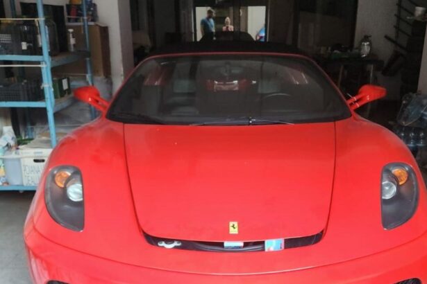 ANAF a pus la vanzare un Ferrari F430 Spider Pretul cerut pentru masina din 2006 cu putine