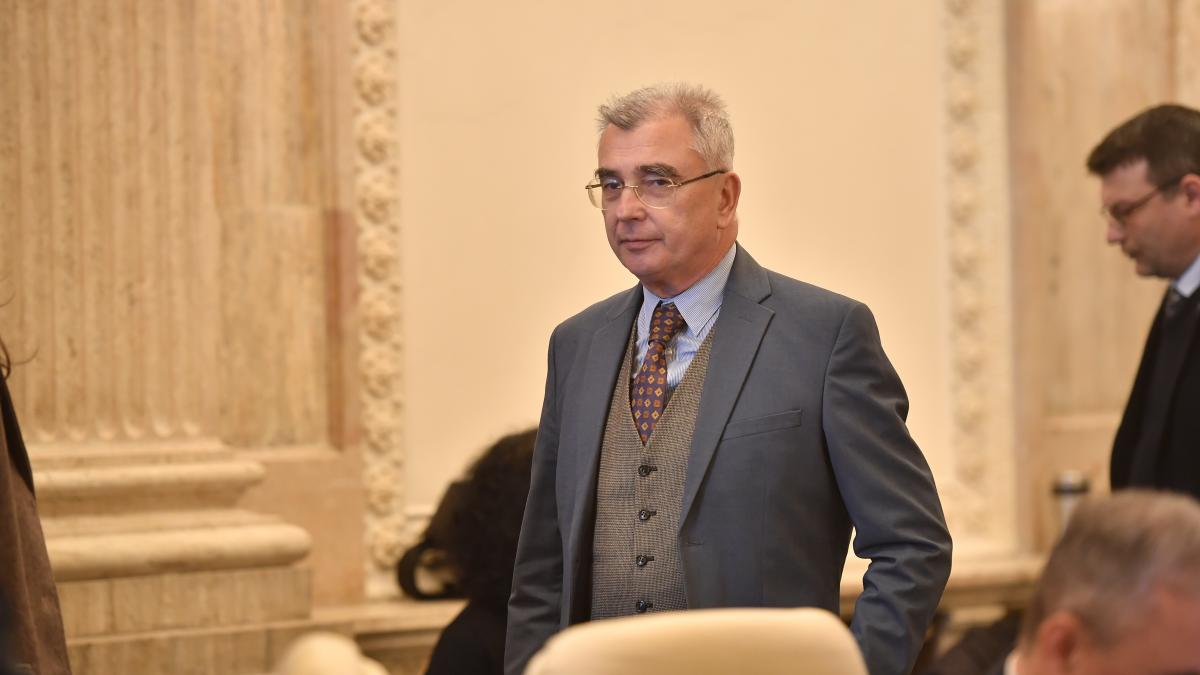 AUR nu va sprijini un guvern minoritar Petrisor Peiu Daca parlamentul va vota pentru demitere