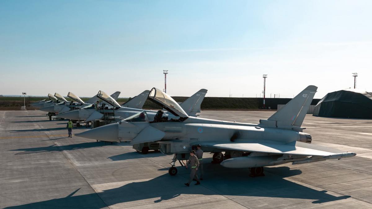 Avioane militare britanice au ajuns la baza Borcea pentru misiuni de Politie Aeriana Toiu